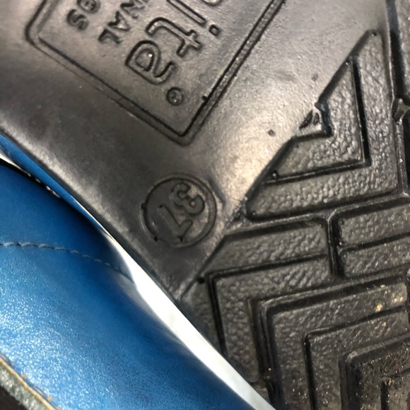 Sanita clogs nursing blue size 37. US 6.5 - Picture 7 of 8